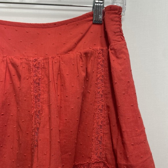 Forever 21 XXI Red Lace Detail Mini Skirt Elastic Waist Size Large Boho Flowy - Picture 2 of 8